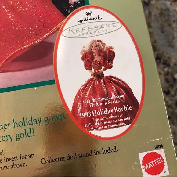 🎄Happy Holidays Hallmark Barbie Special Edition - Picture 2 of 11